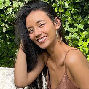 Meet your Posher, Stella